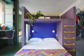 Easylife - Colorato studio con terrazzo